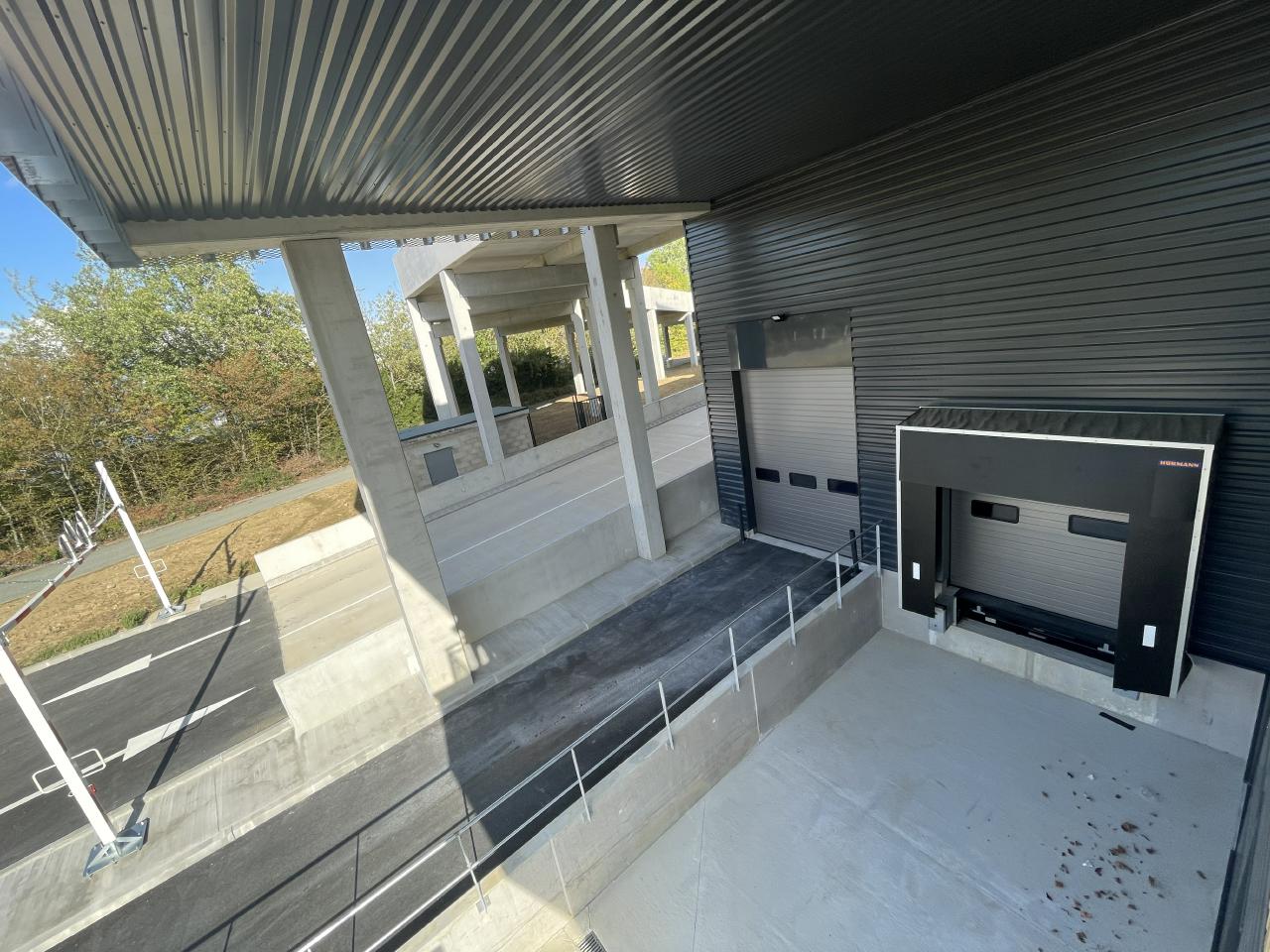 Local d'activité Élancourt 3794m² Location local d'activité Élancourt Yvelines OLACT2201278 5